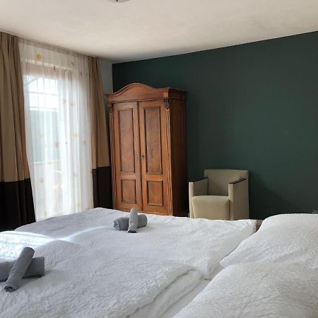 Ferienwohnung Mit 1 Schlafzimmer Altensteig Esterno foto