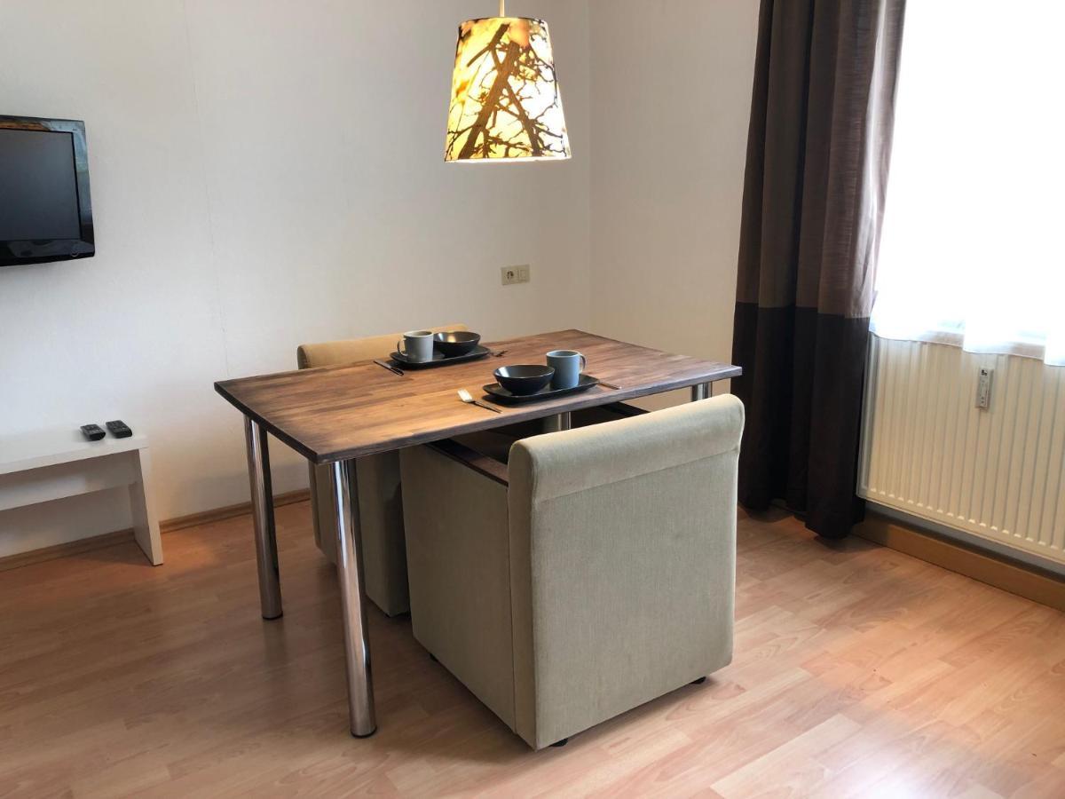 Ferienwohnung Mit 1 Schlafzimmer Altensteig Esterno foto